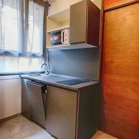 Donato Apartment *